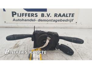 Używane Przelacznik Combi kolumny kierownicy Peugeot Expert (G9) 2.0 HDiF 16V 130 Cena € 95,00 Procedura marży oferowane przez Pijffers B.V. Raalte