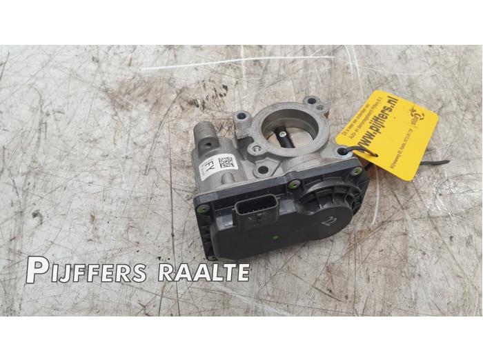 Gebrauchte Drosselklappengehäuse Renault Captur I (2R) 1.2 TCE 16V EDC Preis € 30,00 Margenregelung angeboten von Pijffers B.V. Raalte