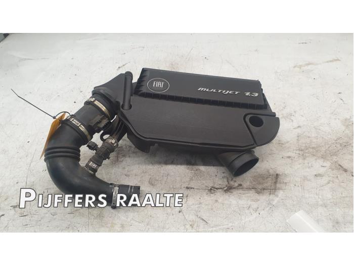 Begagnade Luftfilterhus Fiat Punto Evo (199) 1.3 JTD Multijet 85 16V Euro 5 Pris € 30,00 Marginaltabell erbjuds av Pijffers B.V. Raalte