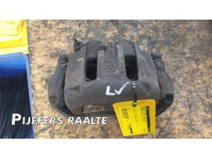 Used Front brake calliper, left Mercedes Viano (639) 2.2 CDI 16V Price € 35,00 Margin scheme offered by Pijffers B.V. Raalte