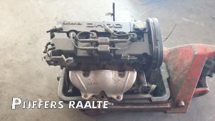 Motor van een Chrysler PT Cruiser 2.0 16V 2002