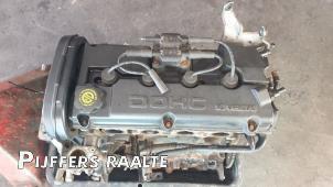 Motor van een Chrysler PT Cruiser 2.0 16V 2002