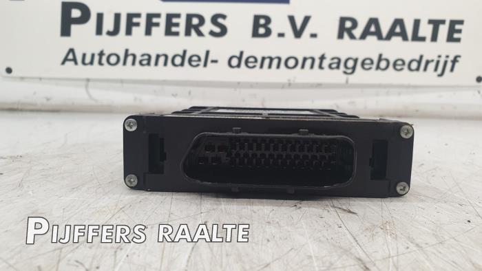 Used Automatic gearbox computer Volkswagen Transporter T5 2.5 TDi Price € 150,00 Margin scheme offered by Pijffers B.V. Raalte