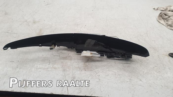 Begagnade Innerdisplay Mazda 3 Sport (BL14/BLA4/BLB4) 1.6i MZR 16V Pris € 150,00 Marginaltabell erbjuds av Pijffers B.V. Raalte