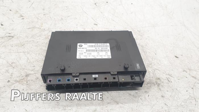 Begagnade Sätesdator BMW 3 serie (E92) 325i 24V Pris € 75,00 Marginaltabell erbjuds av Pijffers B.V. Raalte