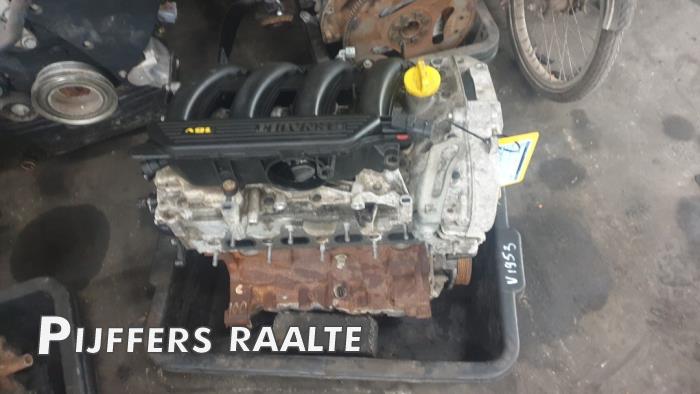 Motor van een Renault Kangoo Express (FW) 1.6 16V 2011