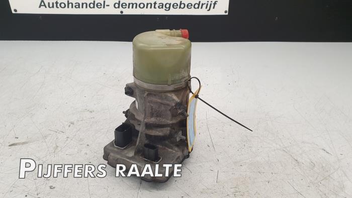 Usagé Pompe de direction Volvo XC70 (BZ) 2.0 D3 20V Prix € 50,00 Règlement à la marge proposé par Pijffers B.V. Raalte