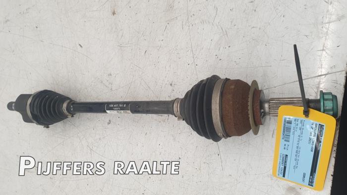 Gebrauchte Antriebswelle links vorne Volkswagen Up! (121) 1.0 MPI 12V Preis € 50,00 Margenregelung angeboten von Pijffers B.V. Raalte