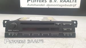 Gebrauchte Radio CD Spieler BMW 3 serie Touring (E46/3) 320i 24V Preis € 34,95 Margenregelung angeboten von Pijffers B.V. Raalte