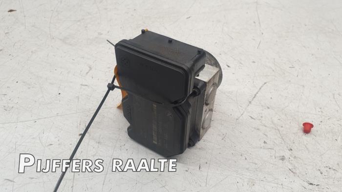 Gebrauchte ABS Pumpe Chevrolet Spark 1.0 16V Bifuel Preis € 30,00 Margenregelung angeboten von Pijffers B.V. Raalte