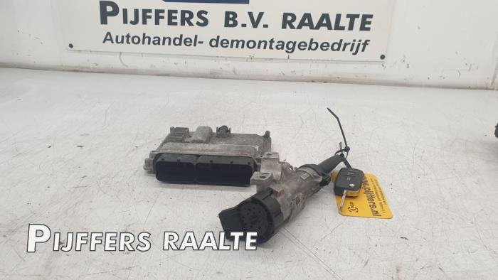 Used Ignition lock + computer Volkswagen Polo V (6R) 1.2 TDI 12V BlueMotion Price € 242,00 Inclusive VAT offered by Pijffers B.V. Raalte