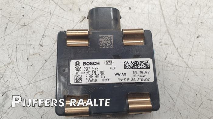 Begagnade Dödvinkelsensor Volkswagen Passat (3G2) 2.0 TDI BiTurbo 16V 4Motion Pris € 150,00 Marginaltabell erbjuds av Pijffers B.V. Raalte
