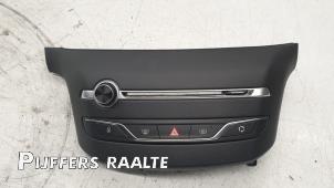 Used Radio control panel Peugeot 308 SW (L4/L9/LC/LJ/LR) 1.6 BlueHDi 120 Price € 75,00 Margin scheme offered by Pijffers B.V. Raalte