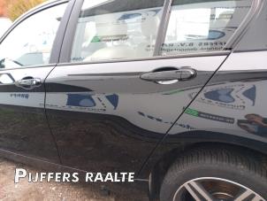 Usagé Porte arrière gauche BMW 1 serie (F20) 118i 1.5 TwinPower 12V Prix € 250,00 Règlement à la marge proposé par Pijffers B.V. Raalte