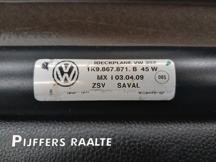 Bâche coffre à bagages d'un Volkswagen Golf V Variant (1K5) 1.4 TSI 122 16V 2009