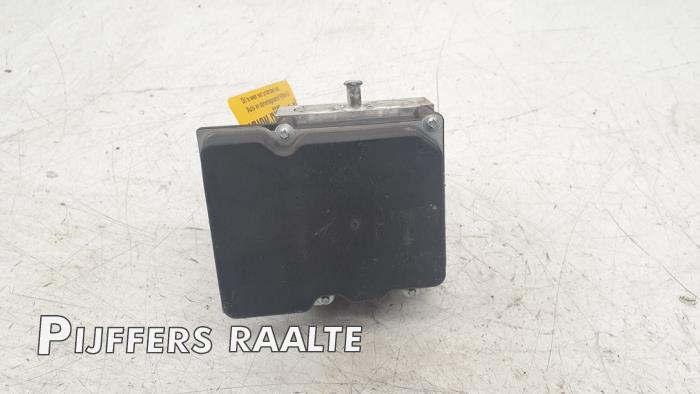 Usagé Bloc ABS Fiat Ducato (250) 2.3 D 130 Multijet Prix € 181,50 Prix TTC proposé par Pijffers B.V. Raalte