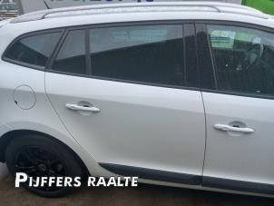 Used Rear door 4-door, right Renault Megane III Grandtour (KZ) 1.4 16V TCe 130 Price € 200,00 Margin scheme offered by Pijffers B.V. Raalte