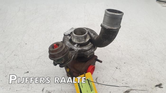 Gebrauchte Turbo Renault Trafic New (FL) 1.9 dCi 100 16V Preis € 181,50 Mit Mehrwertsteuer angeboten von Pijffers B.V. Raalte