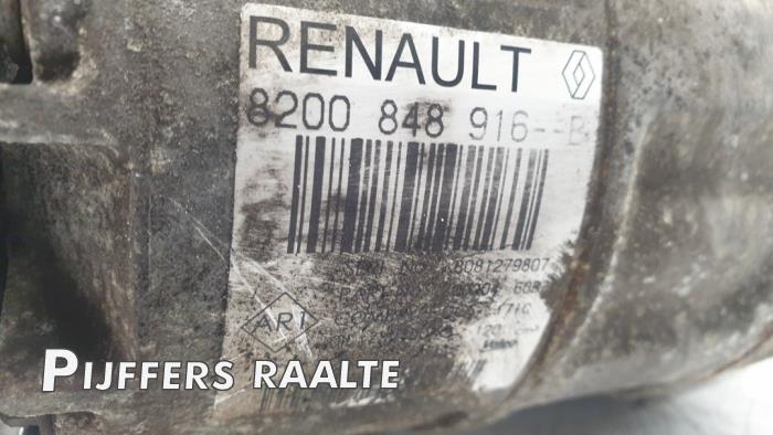 Pompe clim d'un Renault Master IV (MA/MB/MC/MD/MH/MF/MG/MH) 2.3 dCi 16V RWD 2018