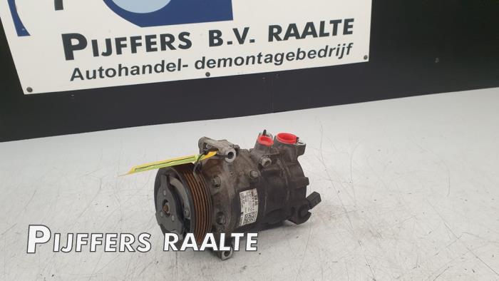 Usagé Compresseur de clim Volkswagen Golf VII (AUA) 2.0 GTI 16V Performance Package Prix € 50,00 Règlement à la marge proposé par Pijffers B.V. Raalte