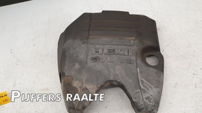 Used Engine cover Dodge 1500 Standard Cab (DS) 5.7 Hemi V8 Price € 60,50 Inclusive VAT offered by Pijffers B.V. Raalte