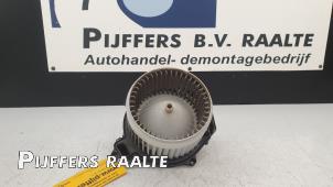 Usagé Moteur de ventilation chauffage Peugeot Partner Tepee (7A/B/C/D/E/F/G/J/P/S) 1.6 VTI 120 16V Phase 1 Prix € 75,00 Règlement à la marge proposé par Pijffers B.V. Raalte