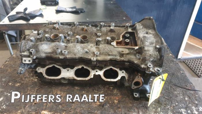 Begagnade Topplock Mercedes C (W204) 3.5 C-350 V6 24V Pris € 399,00 Marginaltabell erbjuds av Pijffers B.V. Raalte