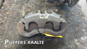 Used Front brake calliper, left Opel Movano 2.3 CDTi 16V FWD Price € 90,75 Inclusive VAT offered by Pijffers B.V. Raalte