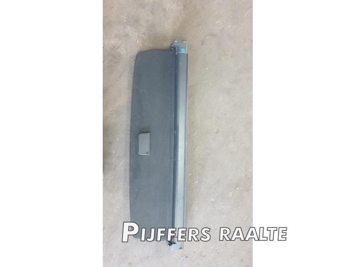 Luggage compartment cover from a Peugeot 508 SW (8E/8U) 1.6 THP 16V 2011