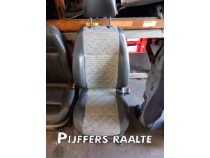 Used Seat, right Volkswagen Caddy III (2KA,2KH,2CA,2CH) 1.6 TDI 16V Price € 60,50 Inclusive VAT offered by Pijffers B.V. Raalte