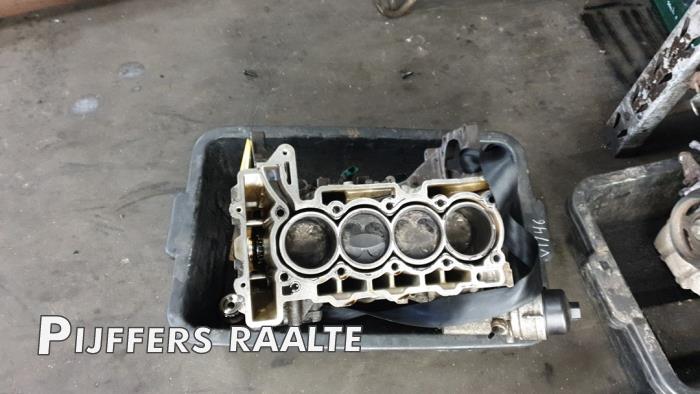 Used Engine crankcase Citroen C3 (SC) 1.4 16V VTi Price € 300,00 Margin scheme offered by Pijffers B.V. Raalte