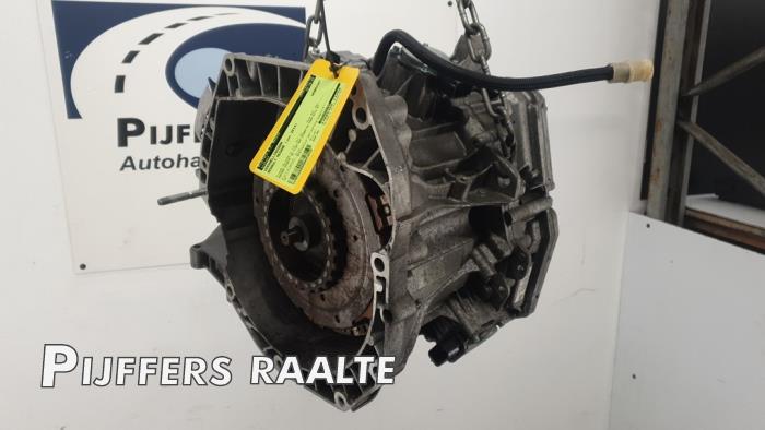 Caja de cambios de un Renault Megane III Grandtour (KZ) 1.2 16V TCE 130 2014
