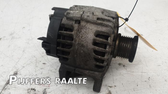 Usagé Dynamo Opel Vivaro 1.6 CDTI 90 Prix € 90,75 Prix TTC proposé par Pijffers B.V. Raalte