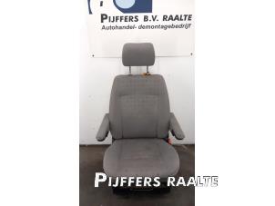Używane Fotel prawy Volkswagen Transporter T4 2.5 TDI Cena € 242,00 Z VAT oferowane przez Pijffers B.V. Raalte