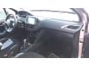 Airbag set + dashboard d'un Peugeot 208 I (CA/CC/CK/CL), 2012 / 2019 1.6 Vti 16V, Berline avec hayon arrière, Essence, 1.598cc, 88kW (120pk), FWD, EP6C; 5FS, 2012-03 / 2019-12, CA5FS; CC5FS; CK5FS; CL5FS 2012