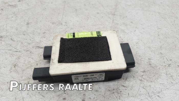 Usagé Module pompe carburant Renault Master III (EV/HV/UV/VA/VB/VD/VF/VG/VJ) 2.3 dCi 130 16V FWD Prix € 60,50 Prix TTC proposé par Pijffers B.V. Raalte