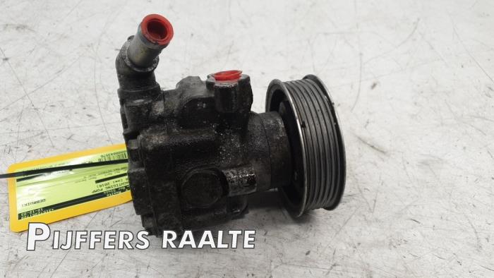 Usagé Pompe de direction Volkswagen Crafter 2.0 TDI 16V Prix € 84,70 Prix TTC proposé par Pijffers B.V. Raalte
