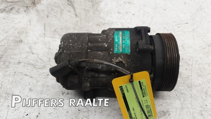 Usagé Compresseur de clim Volkswagen Transporter/Caravelle T5 1.9 TDi Prix € 60,50 Prix TTC proposé par Pijffers B.V. Raalte