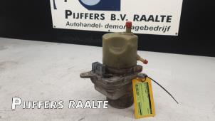 Usagé Pompe de direction Volvo V50 (MW) 2.4i 20V Prix € 75,00 Règlement à la marge proposé par Pijffers B.V. Raalte