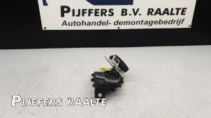 Usagé Pommeau levier de vitesse Audi A4 Avant (B9) 2.0 TDI Ultra 16V Prix € 90,75 Prix TTC proposé par Pijffers B.V. Raalte