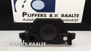 Used Subwoofer Audi A4 Avant (B9) 2.0 TDI Ultra 16V Price € 90,75 Inclusive VAT offered by Pijffers B.V. Raalte
