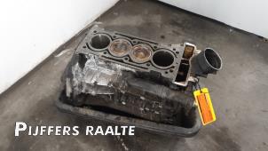 Used Engine crankcase Mercedes E (W212) E-200 2.0 Turbo 16V Price € 1.000,00 Margin scheme offered by Pijffers B.V. Raalte