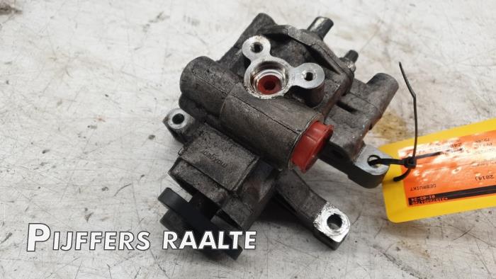 Usagé Pompe de direction Ford Transit Custom 2.2 TDCi 16V Prix € 90,75 Prix TTC proposé par Pijffers B.V. Raalte