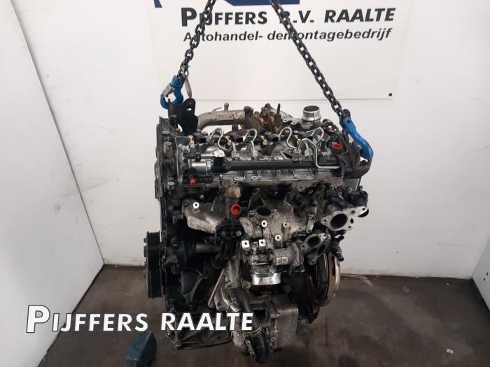 Engine from a Opel Movano 2.3 CDTi Biturbo 16V FWD 2021