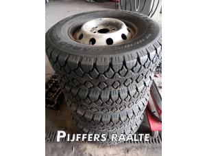 Used Set of wheels + winter tyres Peugeot Boxer (U9) 2.2 HDi 120 Euro 4 Price € 363,00 Inclusive VAT offered by Pijffers B.V. Raalte