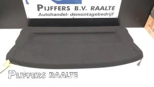 Usados Repisa trasera Peugeot 308 (L3/L8/LB/LH/LP) 1.6 BlueHDi 120 Precio € 102,85 IVA incluido ofrecido por Pijffers B.V. Raalte