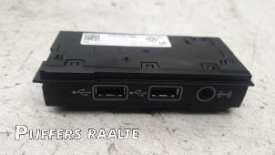 Używane Modul USB Volkswagen Tiguan (AD1) 2.0 TSI 16V 4Motion Cena € 60,50 Z VAT oferowane przez Pijffers B.V. Raalte