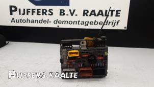 Używane Skrzynka bezpieczników Citroen C4 Grand Picasso (UA) 1.6 16V VTi Cena € 199,00 Procedura marży oferowane przez Pijffers B.V. Raalte