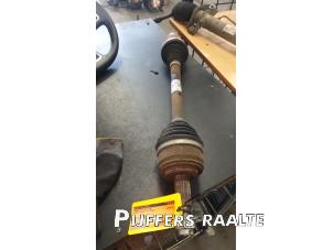 Used Front drive shaft, left Renault Master IV (MA/MB/MC/MD/MH/MF/MG/MH) 2.3 dCi 135 16V FWD Price € 90,75 Inclusive VAT offered by Pijffers B.V. Raalte