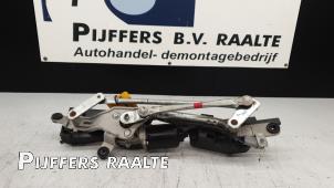 Usagé Moteur + mécanique essuie-glace Suzuki Alto (GF) 1.0 12V Prix € 150,00 Règlement à la marge proposé par Pijffers B.V. Raalte